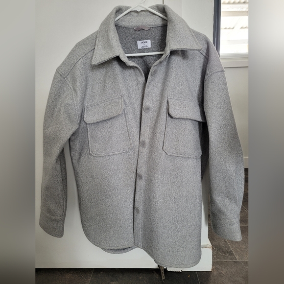 Shaket - Picture 1 of 4